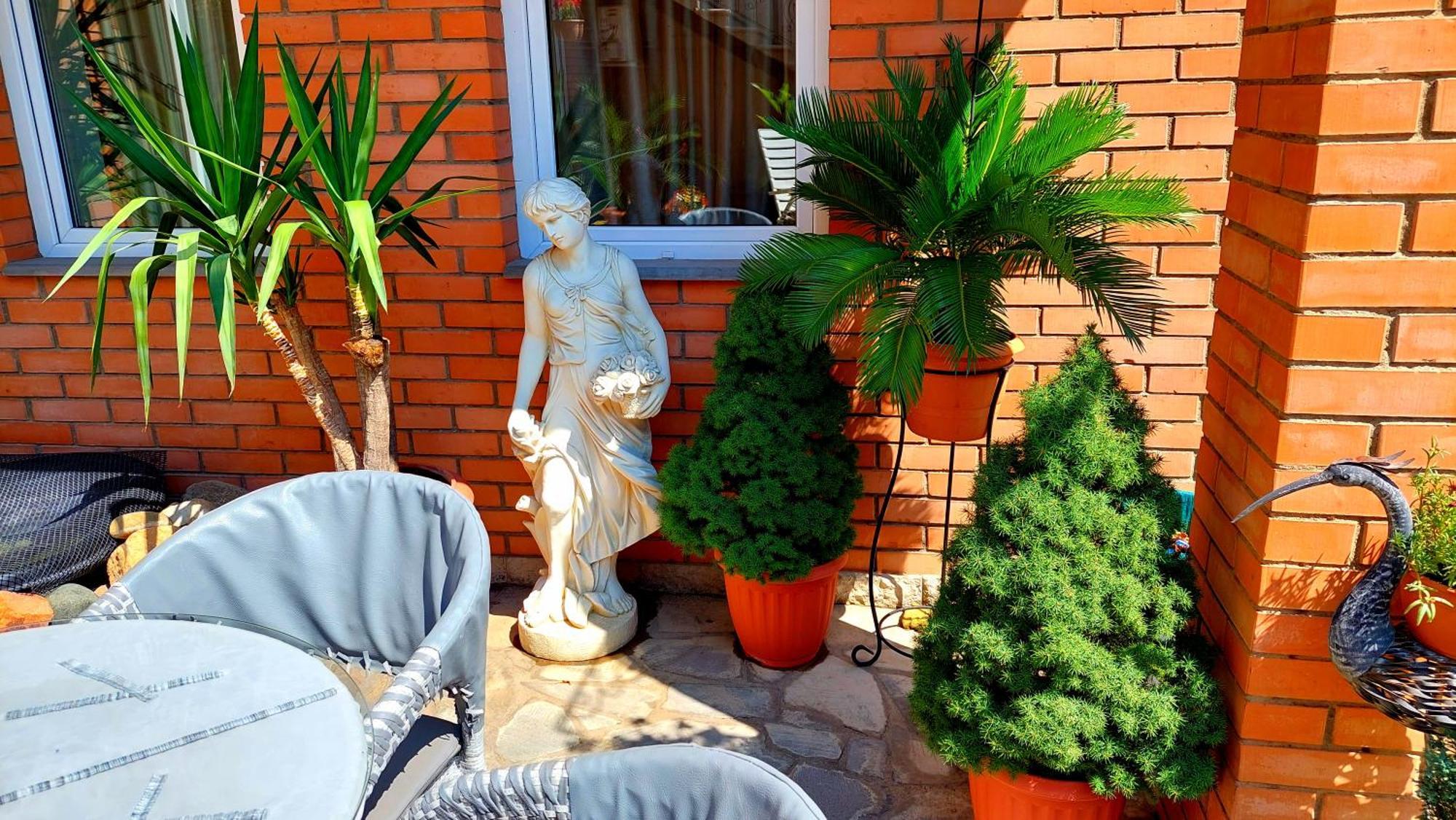 Apartment Garden